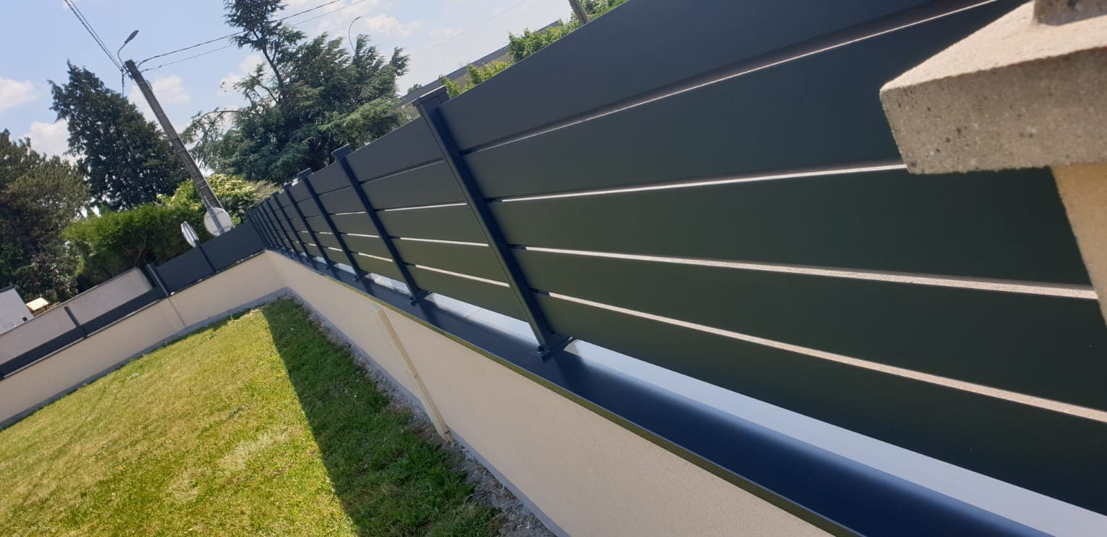 Clôture / Portail sur mesure realise par Profiler Metal Solutions en Moselle