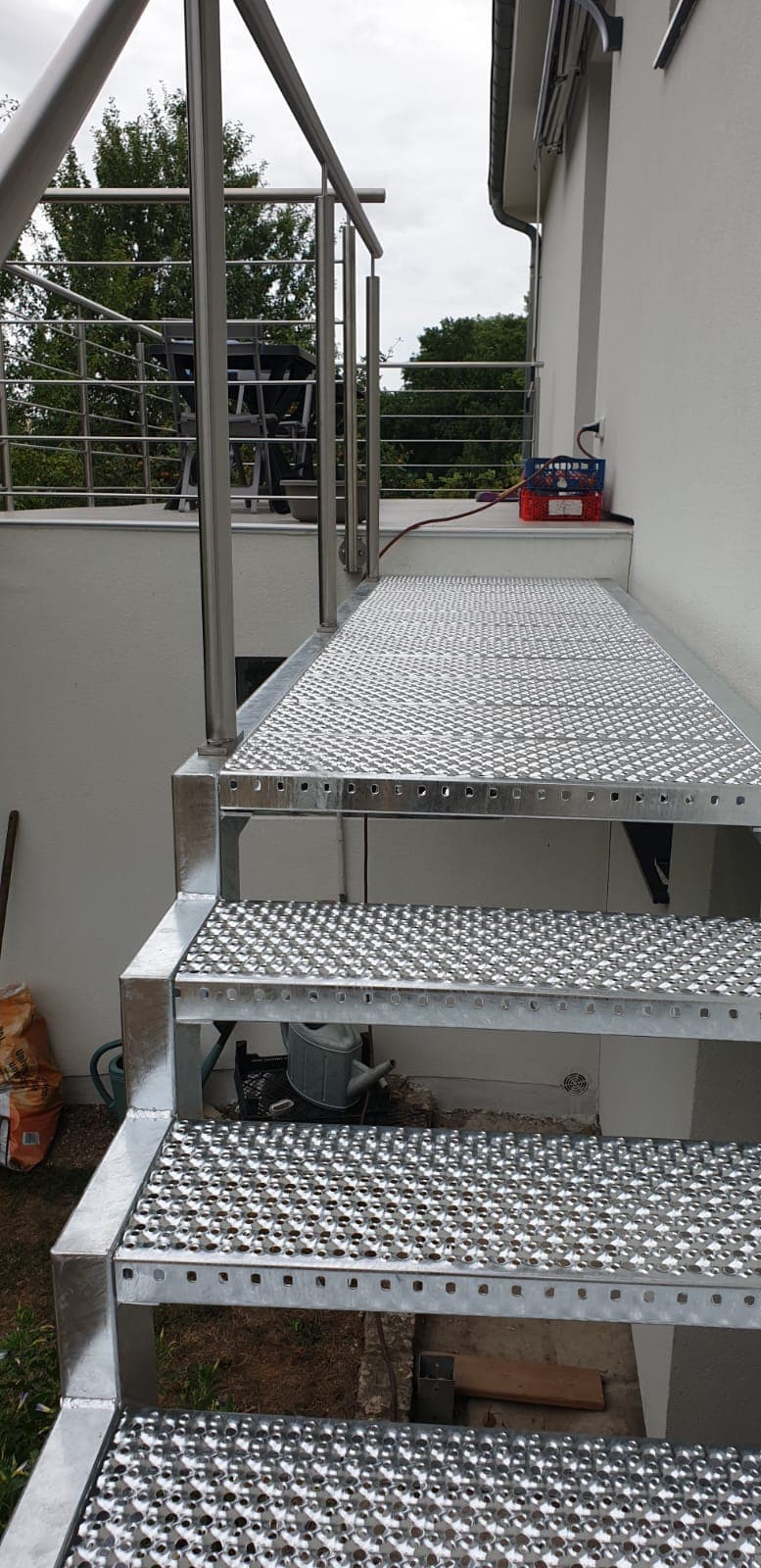 Escalier sur mesure realise par Profiler Metal Solutions en Moselle