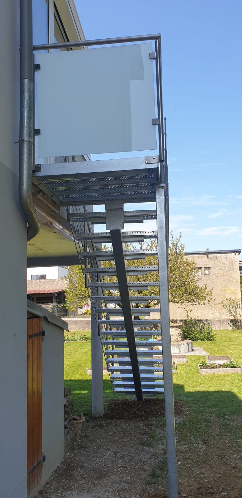 Escalier sur mesure realise par Profiler Metal Solutions en Moselle