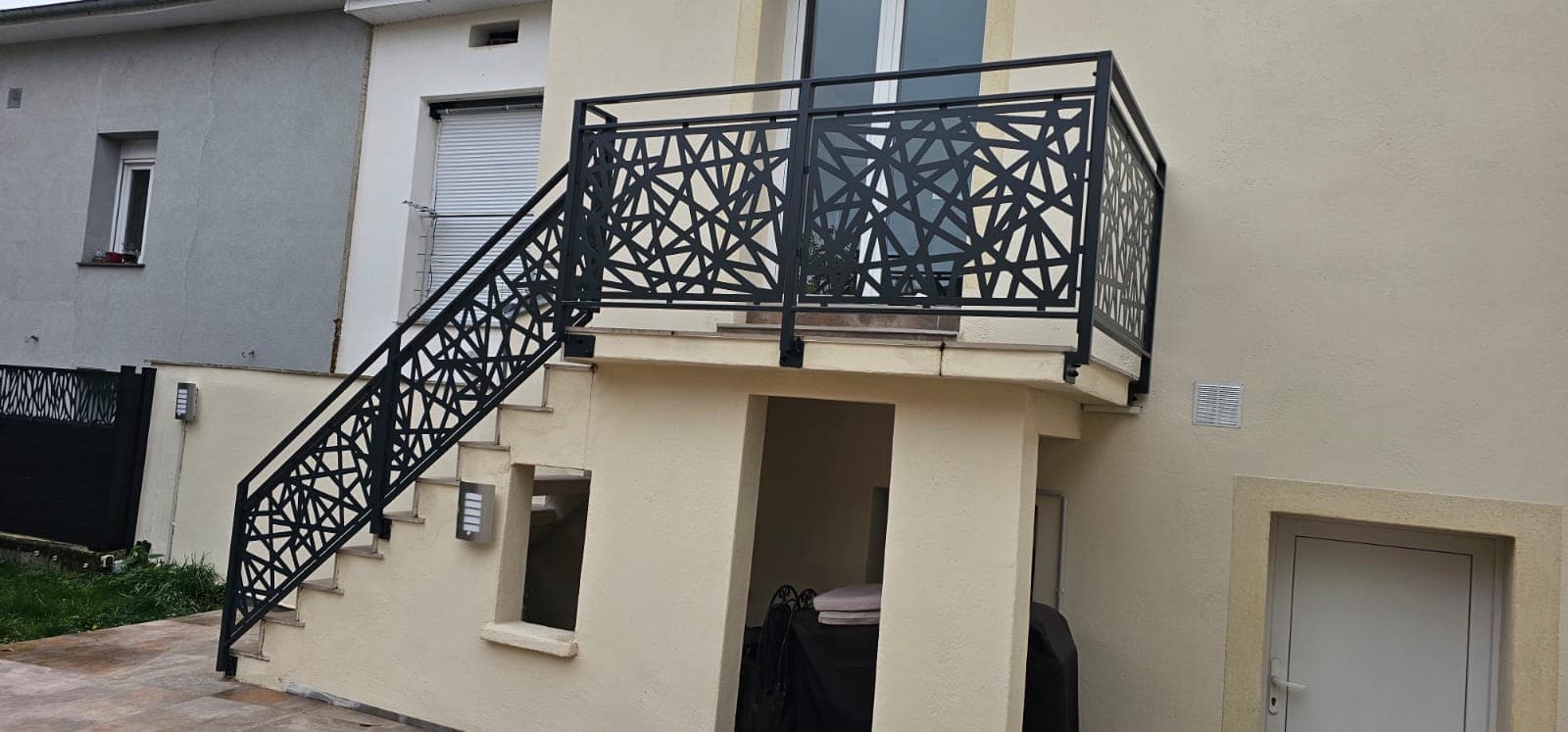 Garde-corps sur mesure realise par Profiler Metal Solutions en Moselle
