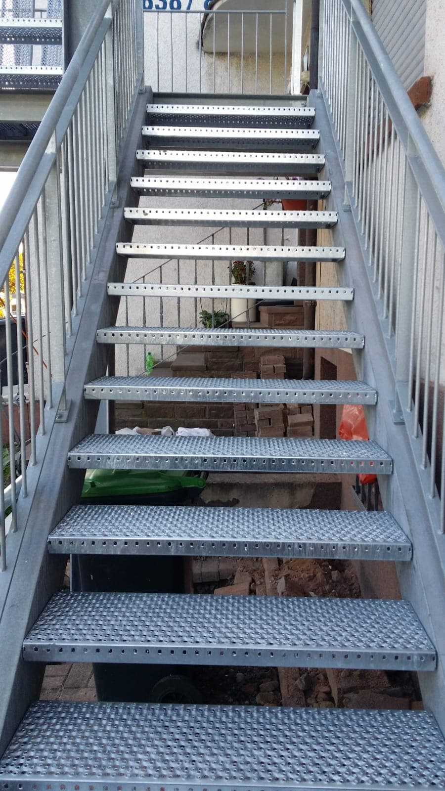 Terrasse / Charpente sur mesure realise par Profiler Metal Solutions en Moselle